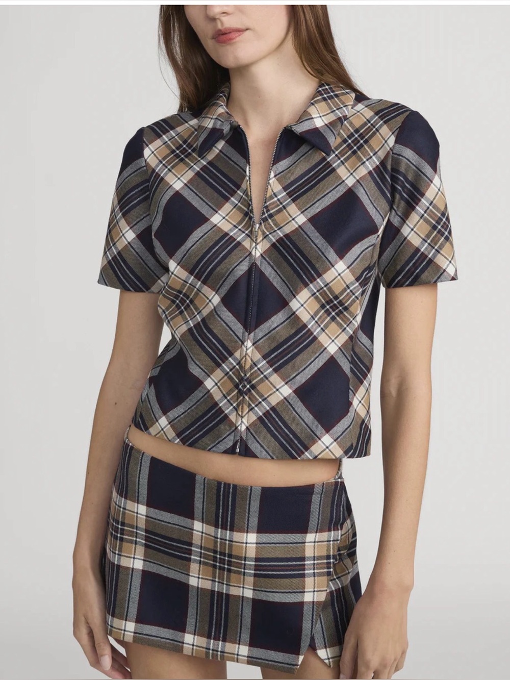 Amelia Gray for Frame. The Checkmate top
Plaid Short-Sleeve Zip Crop Top SZ  XS